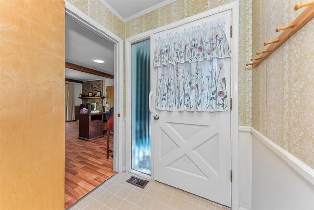 6607 Fleming Creek Drive, Ypsilanti, MI 48198