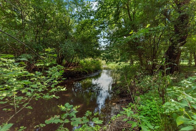 6607 Fleming Creek Drive, Ypsilanti, MI 48198