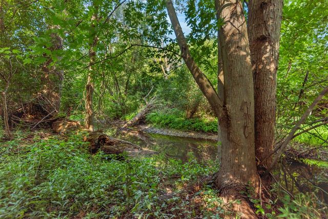 6607 Fleming Creek Drive, Ypsilanti, MI 48198