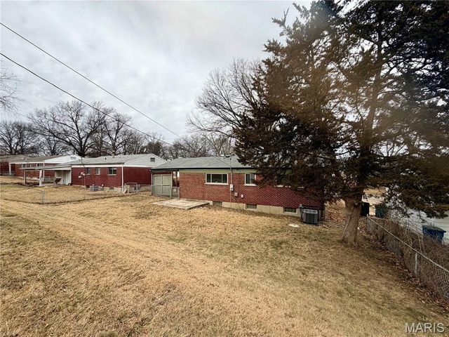 1716 Atmore Drive, Dellwood, MO 63136