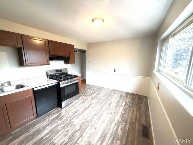 1716 Atmore Drive, Dellwood, MO 63136