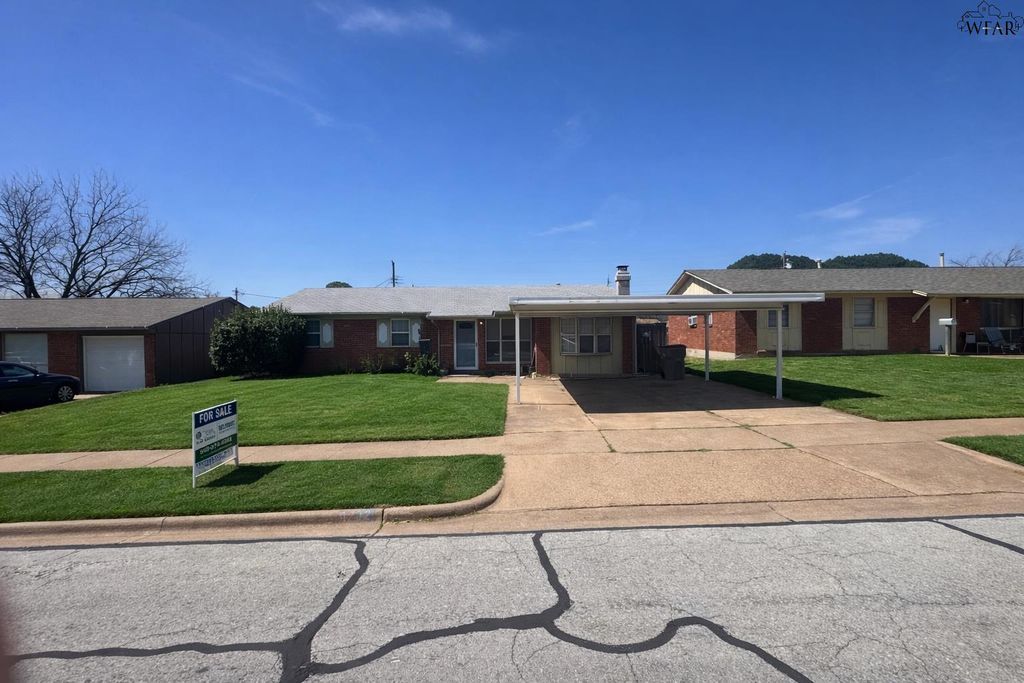 4732 EDEN LANE, Wichita Falls, TX 76306