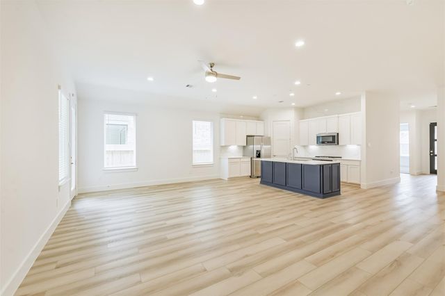 218 Springfield Terrace Court, Conroe, TX 77304