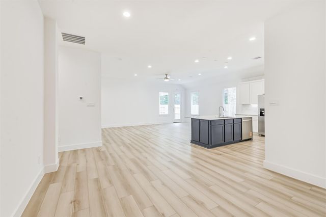 218 Springfield Terrace Court, Conroe, TX 77304