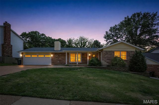 7138 Shady Hill Drive, St Louis, MO 63129