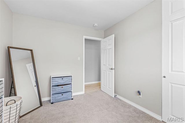 7138 Shady Hill Drive, St Louis, MO 63129