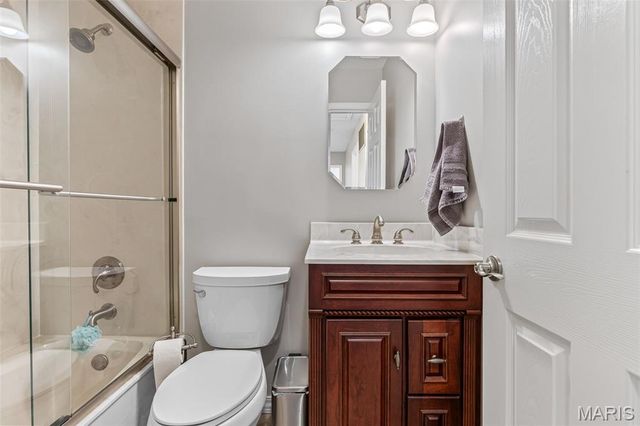 7138 Shady Hill Drive, St Louis, MO 63129