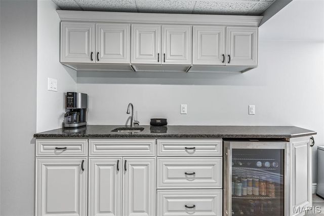 7138 Shady Hill Drive, St Louis, MO 63129