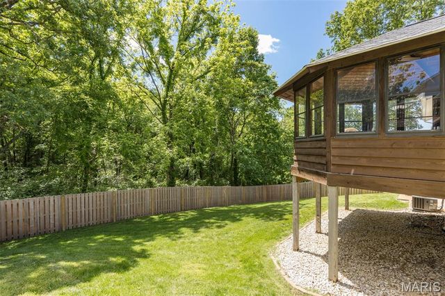 7138 Shady Hill Drive, St Louis, MO 63129