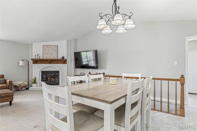 7138 Shady Hill Drive, St Louis, MO 63129