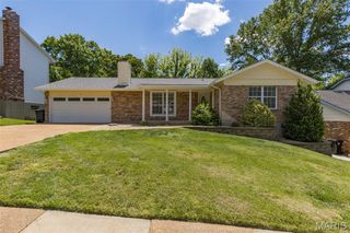 7138 Shady Hill Drive, St Louis, MO 63129