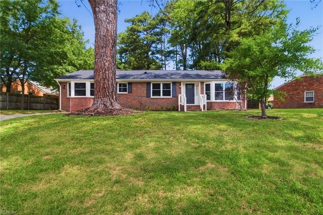 4800 Colonial LN, Portsmouth, VA 23703