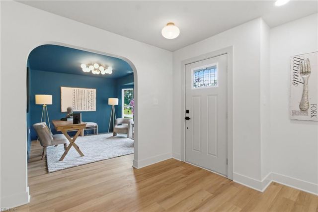 4800 Colonial LN, Portsmouth, VA 23703