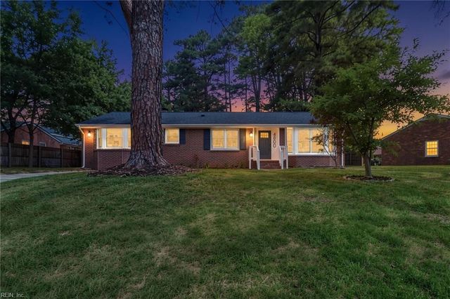 4800 Colonial LN, Portsmouth, VA 23703