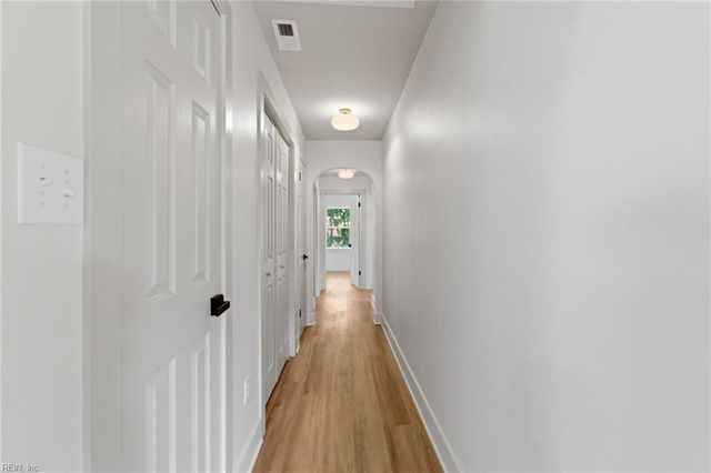 4800 Colonial LN, Portsmouth, VA 23703