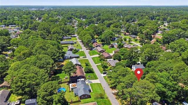 4800 Colonial LN, Portsmouth, VA 23703