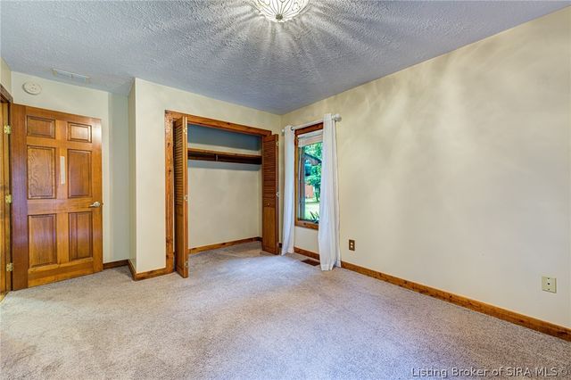 1204 Seatick Road, Otisco, IN 47163