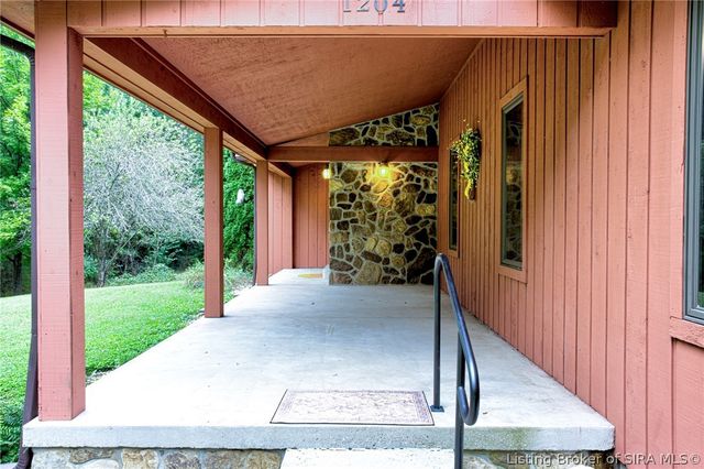 1204 Seatick Road, Otisco, IN 47163