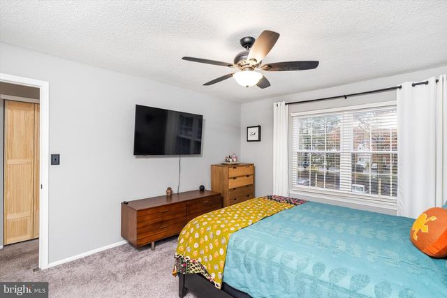 38 CHAMBORD CT, Hamilton, NJ 08619