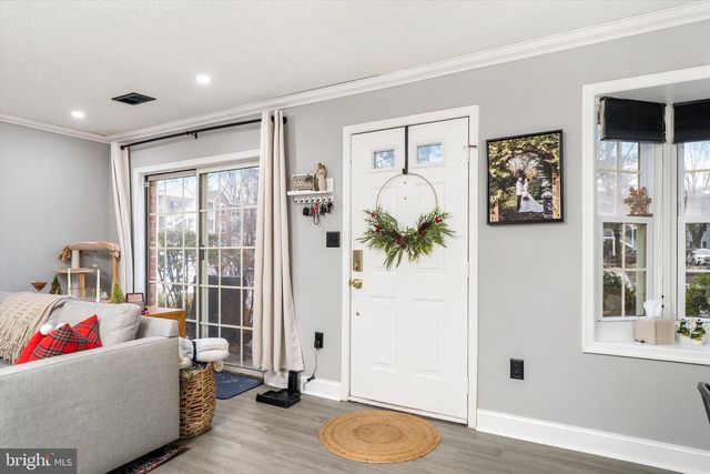 38 CHAMBORD CT, Hamilton, NJ 08619