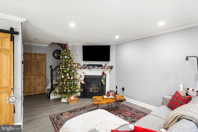 38 CHAMBORD CT, Hamilton, NJ 08619