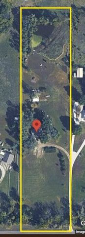 21282 Parallel Road, Tonganoxie, KS 66086