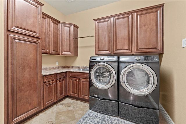 4053 E Thunderheart Court, Gilbert, AZ 85297