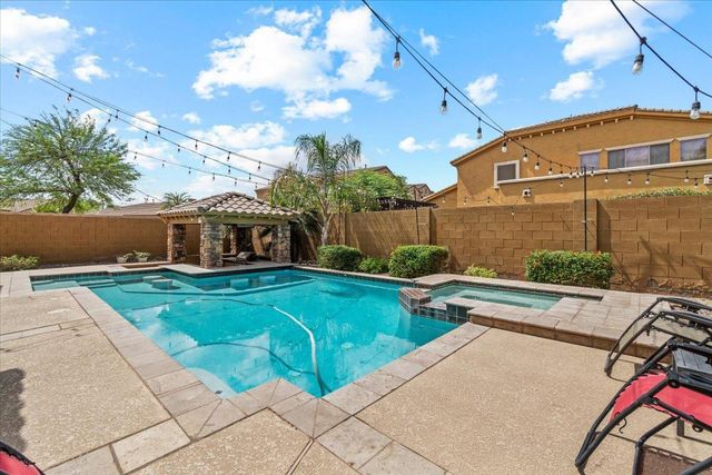 4053 E Thunderheart Court, Gilbert, AZ 85297