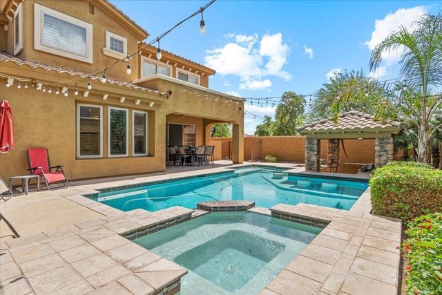 4053 E Thunderheart Court, Gilbert, AZ 85297