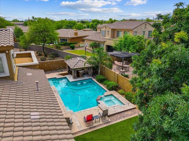 4053 E Thunderheart Court, Gilbert, AZ 85297