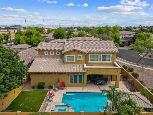 4053 E Thunderheart Court, Gilbert, AZ 85297