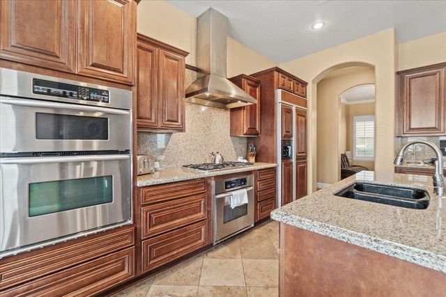 4053 E Thunderheart Court, Gilbert, AZ 85297