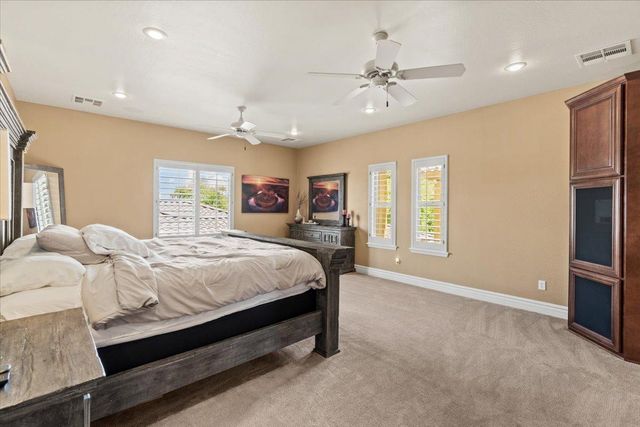4053 E Thunderheart Court, Gilbert, AZ 85297