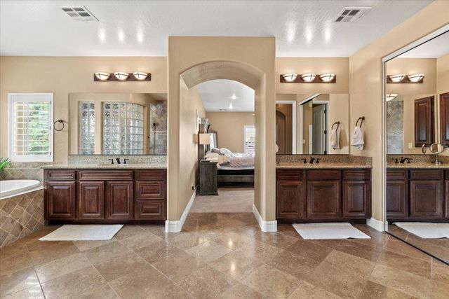 4053 E Thunderheart Court, Gilbert, AZ 85297