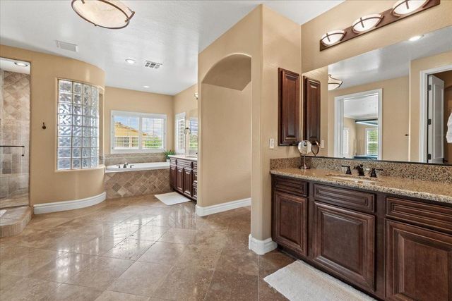 4053 E Thunderheart Court, Gilbert, AZ 85297