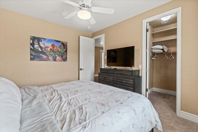 4053 E Thunderheart Court, Gilbert, AZ 85297