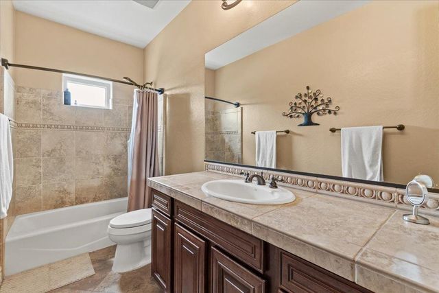 4053 E Thunderheart Court, Gilbert, AZ 85297