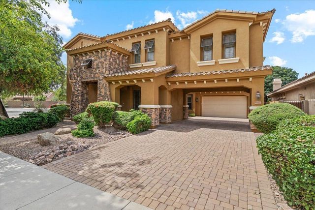 4053 E Thunderheart Court, Gilbert, AZ 85297