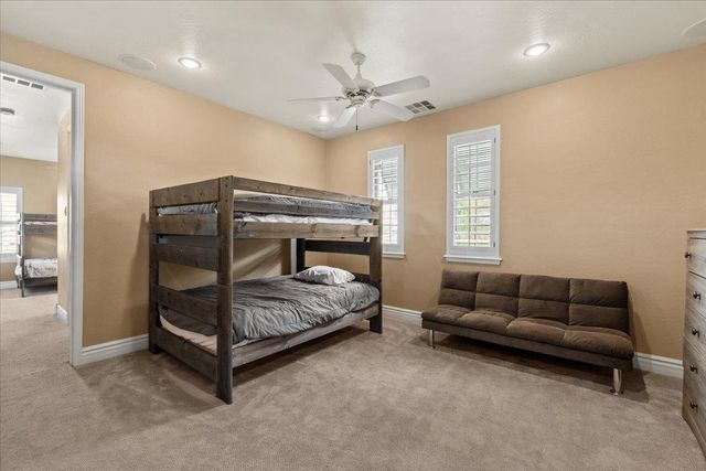 4053 E Thunderheart Court, Gilbert, AZ 85297