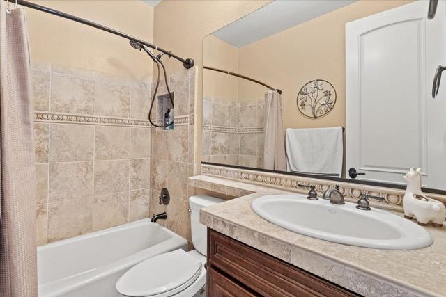 4053 E Thunderheart Court, Gilbert, AZ 85297