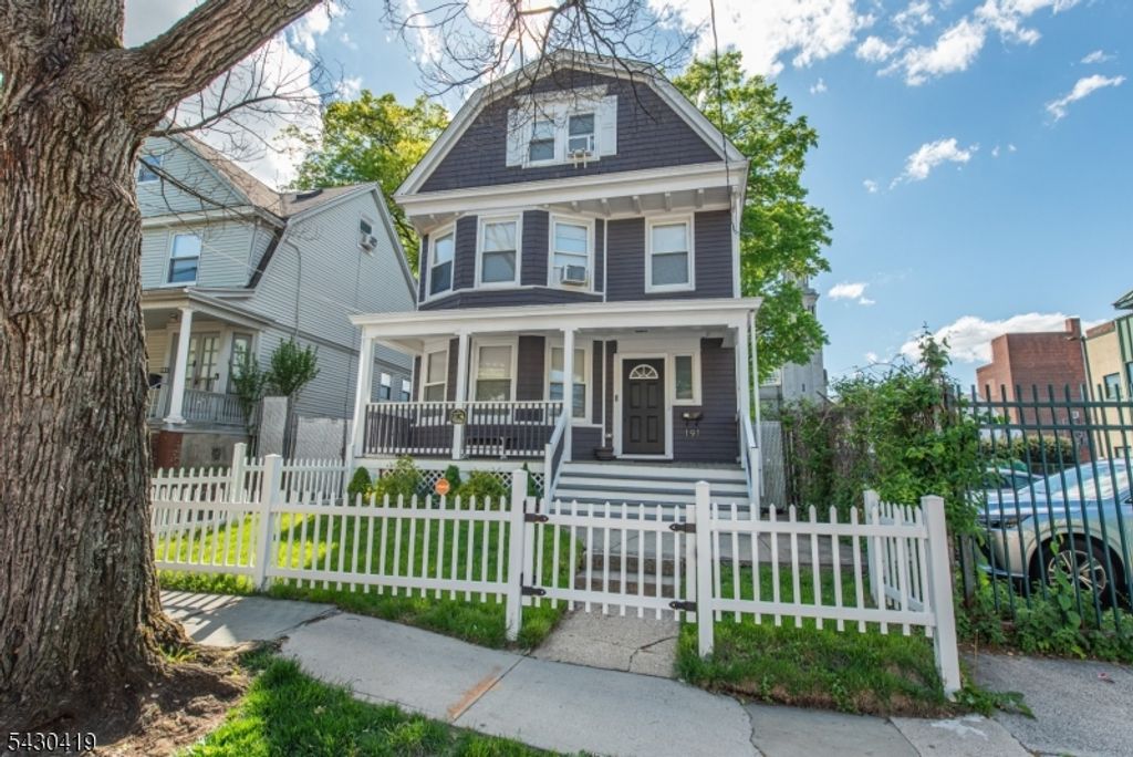 191 Smith St, Newark City, NJ 07106