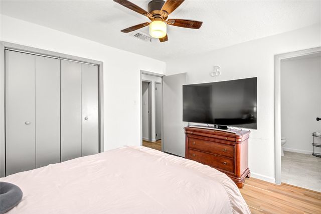 3238 Knotty Oaks Trail, Houston, TX 77045