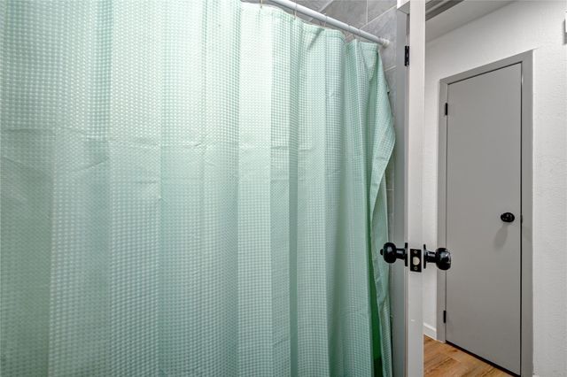 3238 Knotty Oaks Trail, Houston, TX 77045