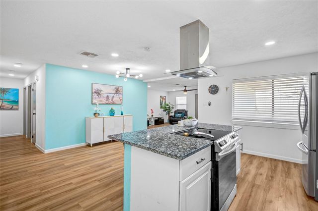 3238 Knotty Oaks Trail, Houston, TX 77045