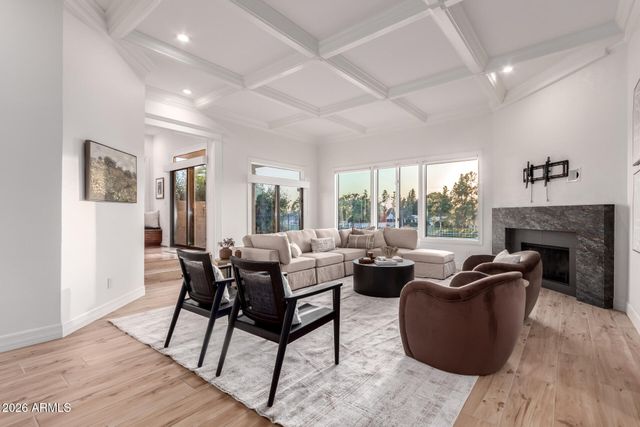 3105 E MARSHALL Avenue, Phoenix, AZ 85016