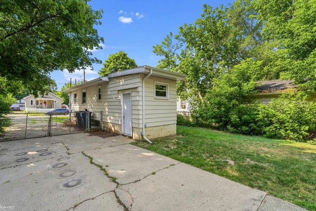 2622 Swayze Street, Flint, MI 48503