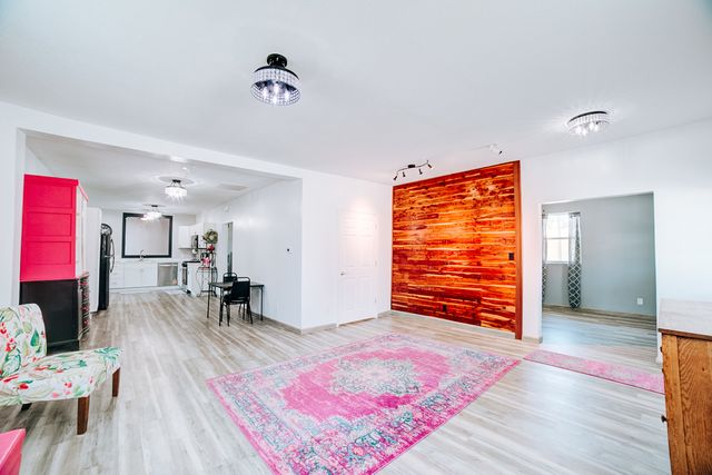 100 E Lyle Street, Milford, IL 60953