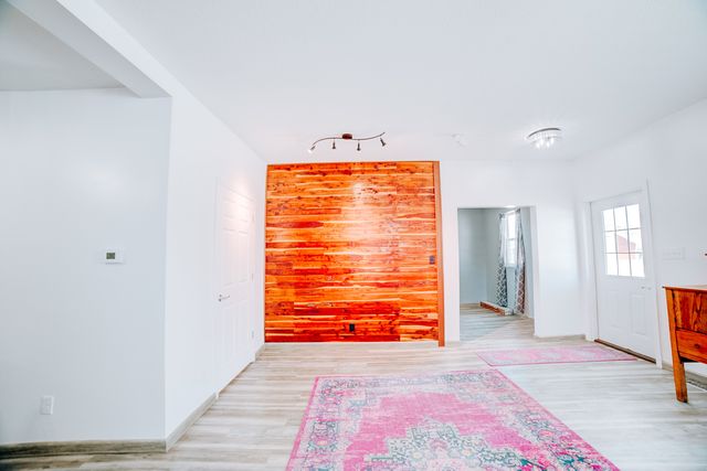 100 E Lyle Street, Milford, IL 60953