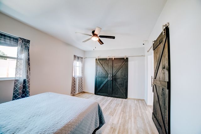 100 E Lyle Street, Milford, IL 60953