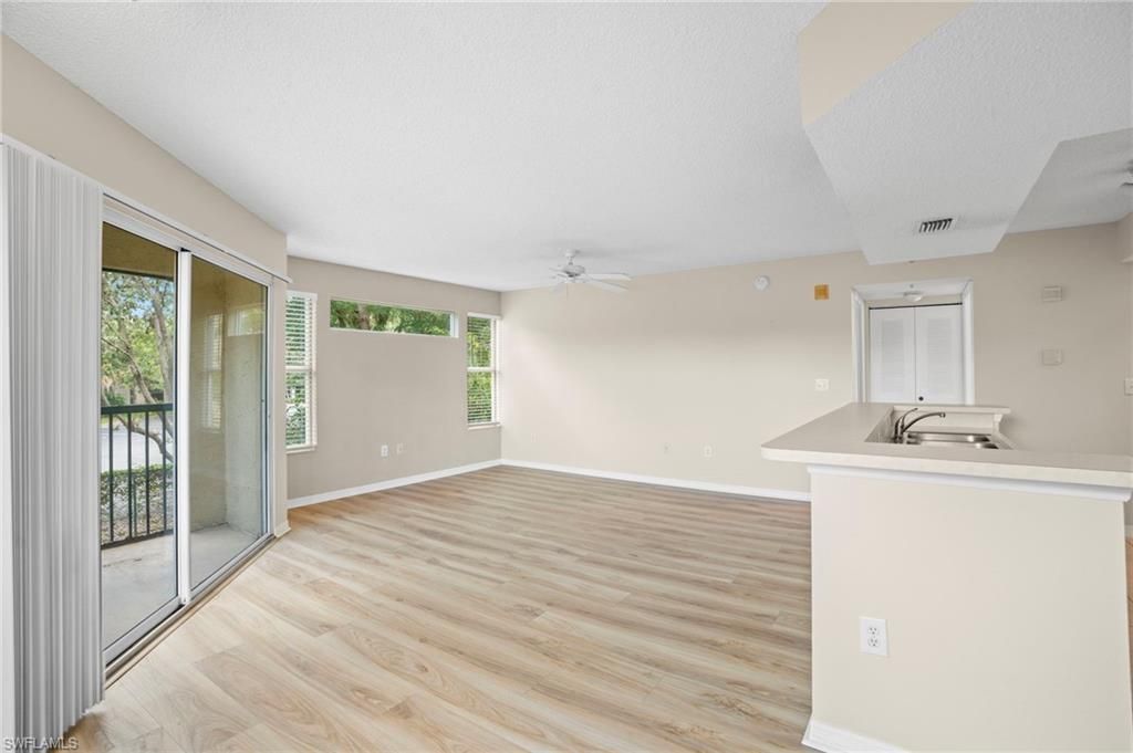 8851 Colonnades CT W 128, BONITA SPRINGS, FL 34135 — photo 4